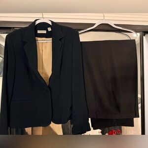 Women’s Black Blazer and Pant Set